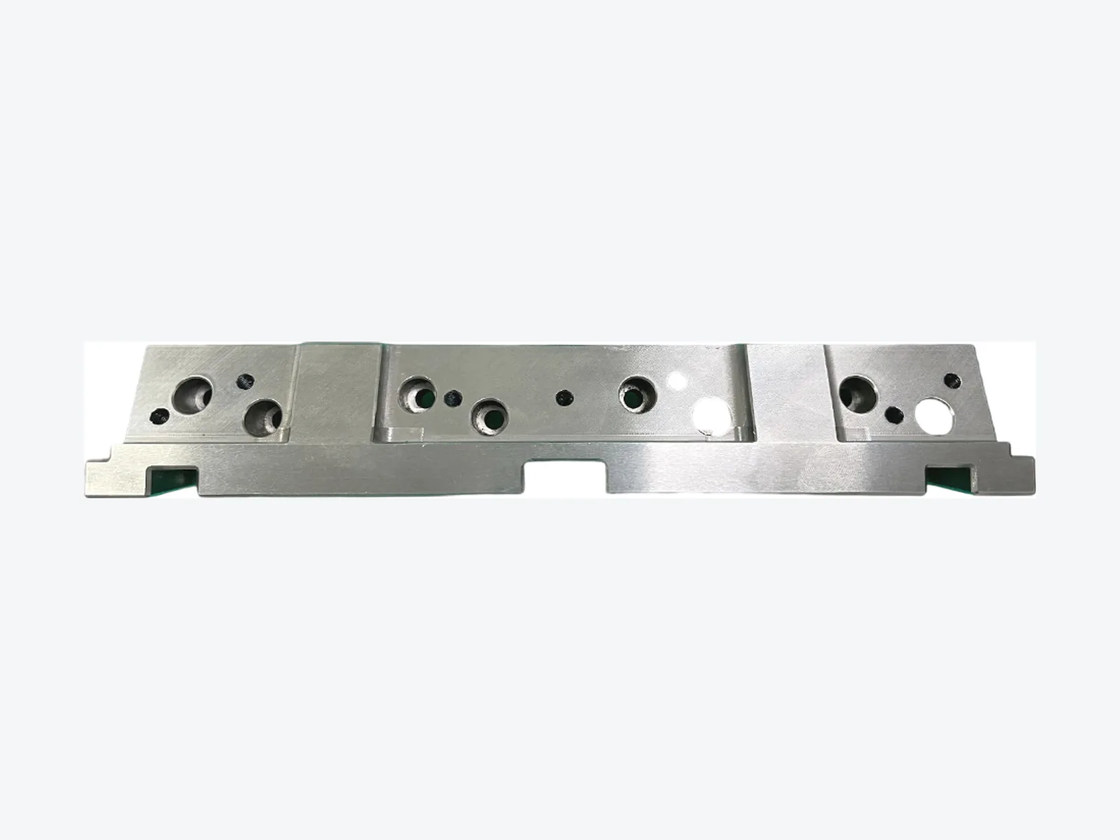 Narrow Machined Plate Assembly