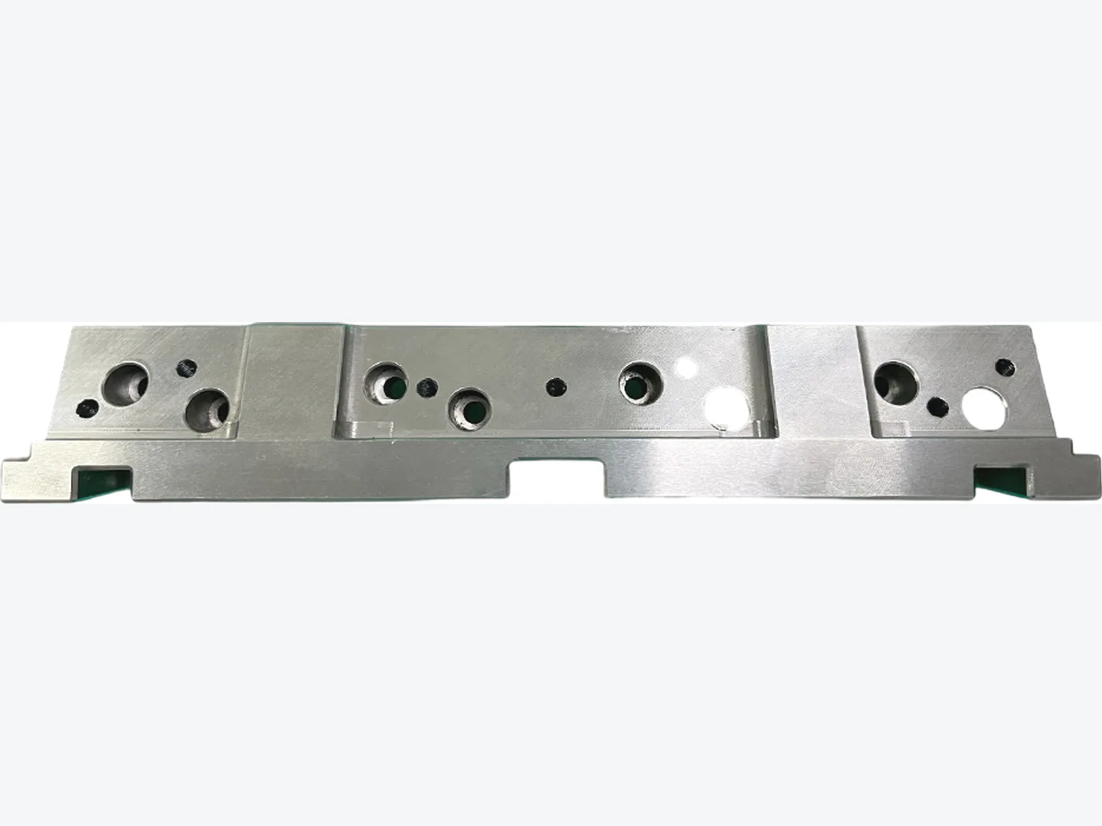Narrow Machined Plate Assembly